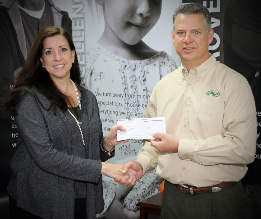 M&W Transportation makes $5,000 donation to Nashville Rescue Mission